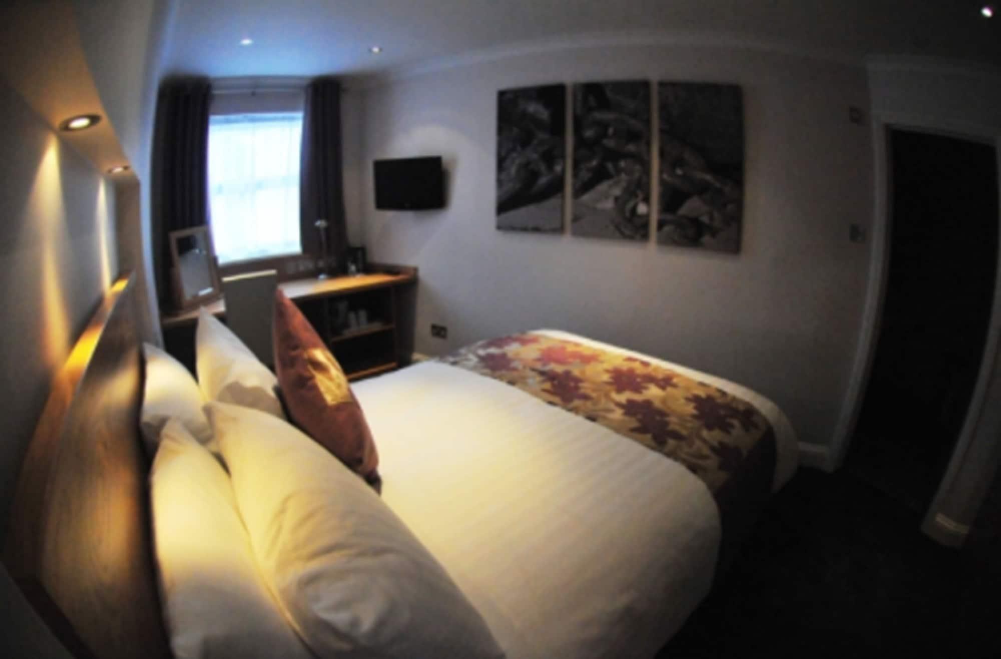 The Inn Hotel Bar And Restaurant Saint Helier Bagian luar foto