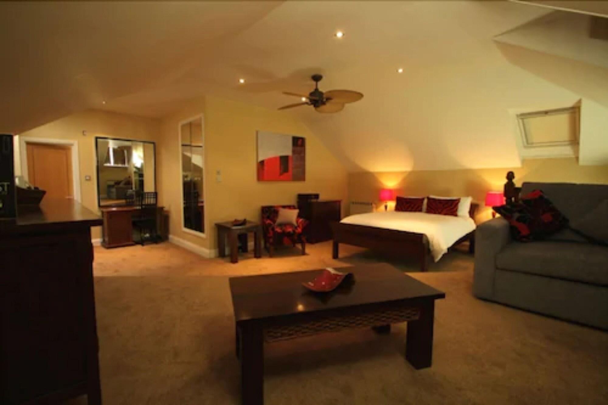 The Inn Hotel Bar And Restaurant Saint Helier Bagian luar foto