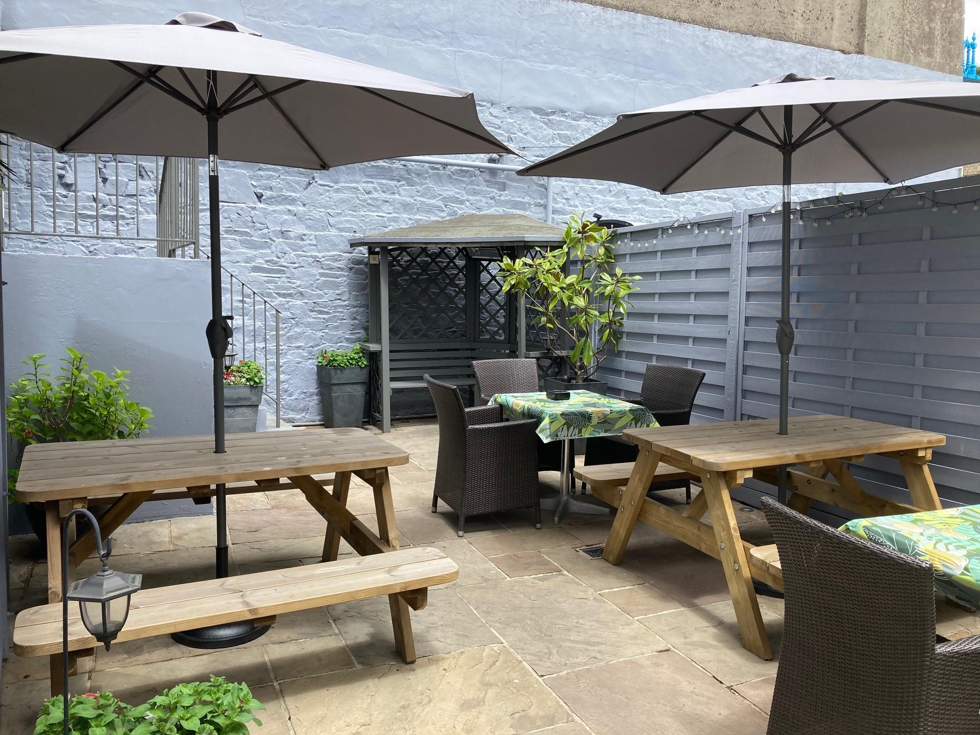The Inn Hotel Bar And Restaurant Saint Helier Bagian luar foto