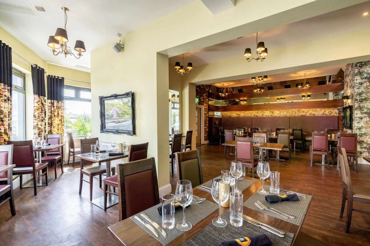 The Inn Hotel Bar And Restaurant Saint Helier Bagian luar foto