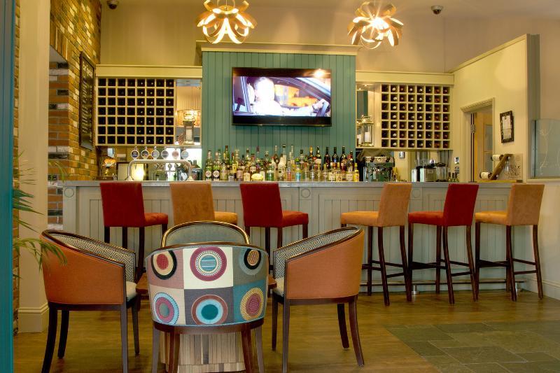 The Inn Hotel Bar And Restaurant Saint Helier Bagian luar foto