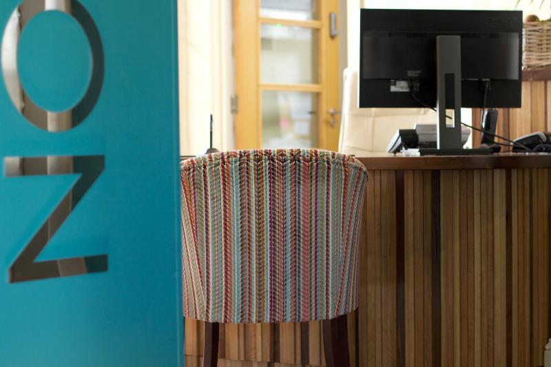 The Inn Hotel Bar And Restaurant Saint Helier Bagian luar foto