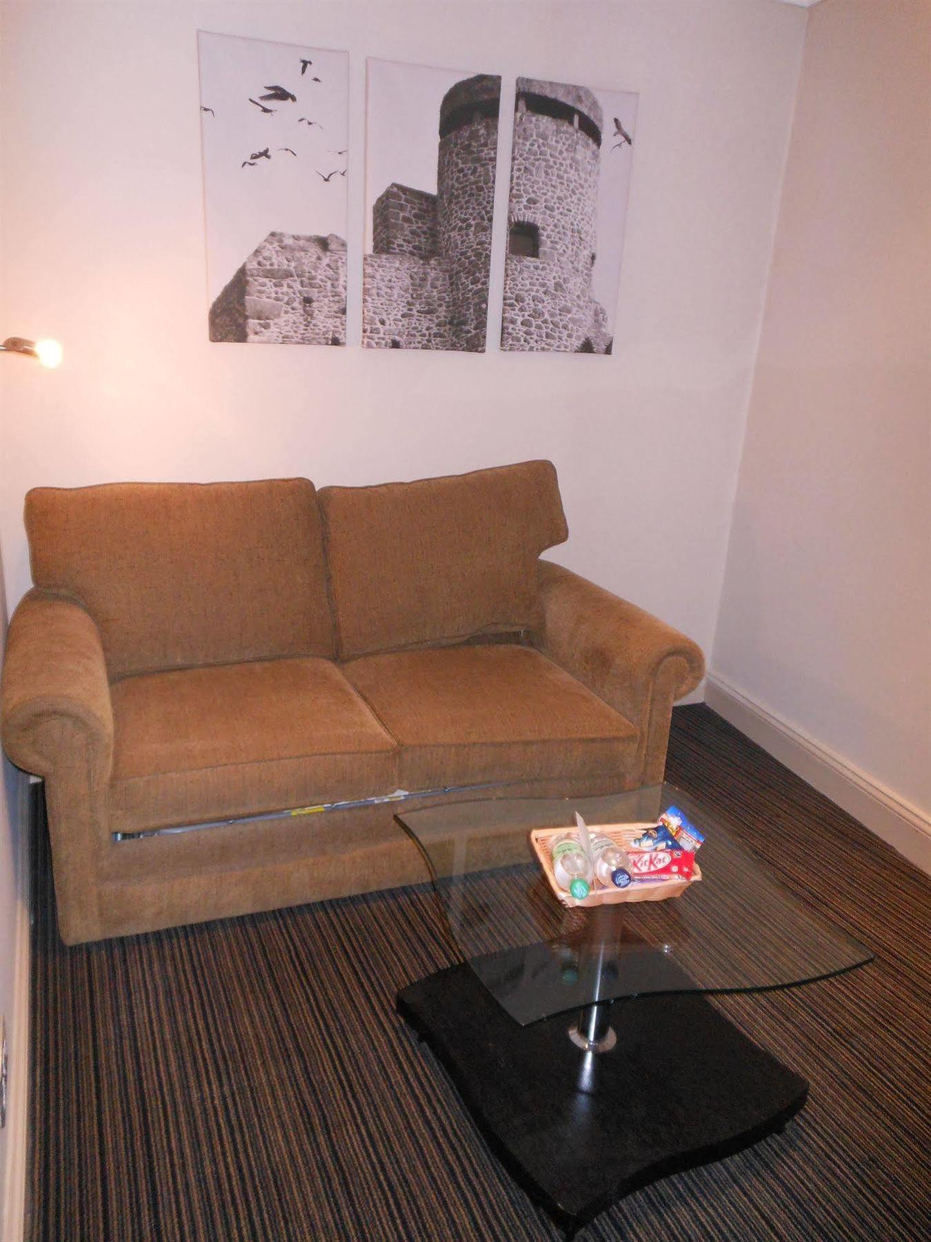 The Inn Hotel Bar And Restaurant Saint Helier Bagian luar foto